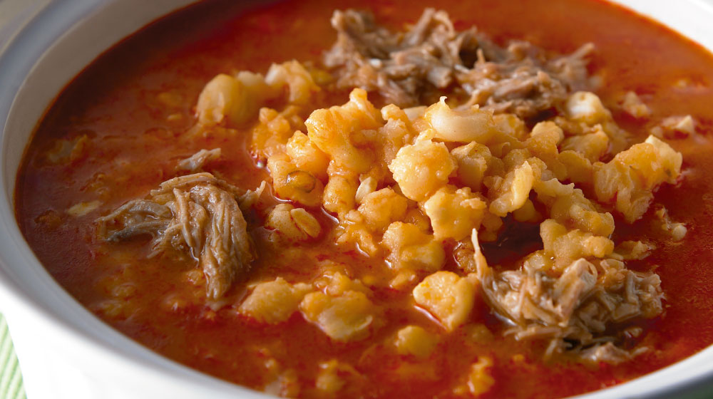 Pozole rojo casero para fiestas en Morelia - Delicias Irene